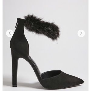 Black ankle strap heel🖤